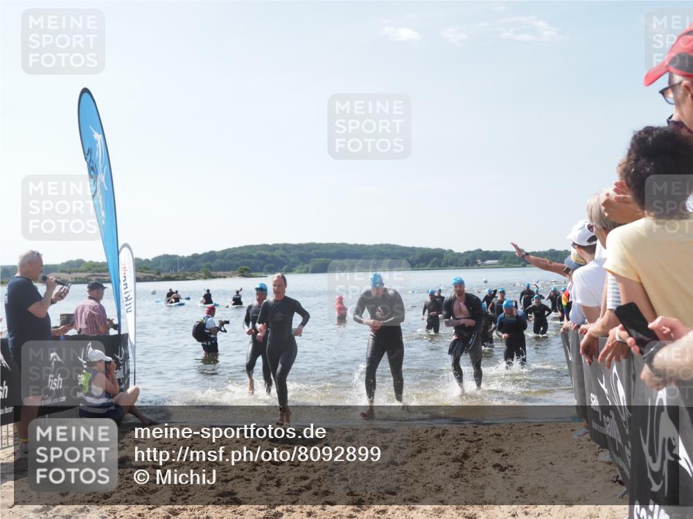 22.06.2025 - Viking Triathlon MichiJ http://msf.ph/oto/8092899 22.06.2025 10:39:24 Schwimmen 83, 93, 117, 150, 182, 195, 238, 276, 298, 324, 337, 386, 474, 536 meine-sportfotos.de