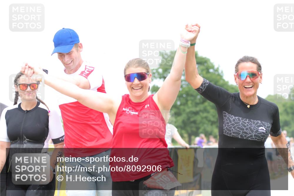 22.06.2025 - Viking Triathlon H.Heesch http://msf.ph/oto/8092906 22.06.2025 15:17:52 Laufen 300, 515, 616 meine-sportfotos.de