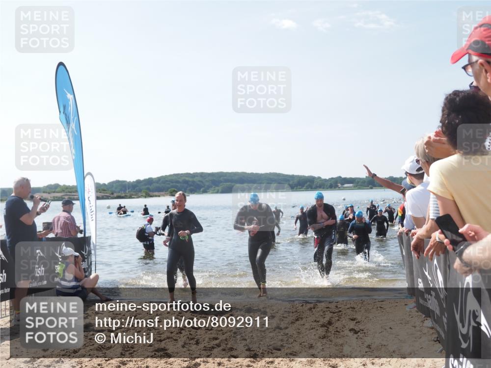 22.06.2025 - Viking Triathlon MichiJ http://msf.ph/oto/8092911 22.06.2025 10:39:24 Schwimmen 83, 93, 117, 150, 182, 195, 238, 276, 298, 324, 337, 386, 474, 536 meine-sportfotos.de