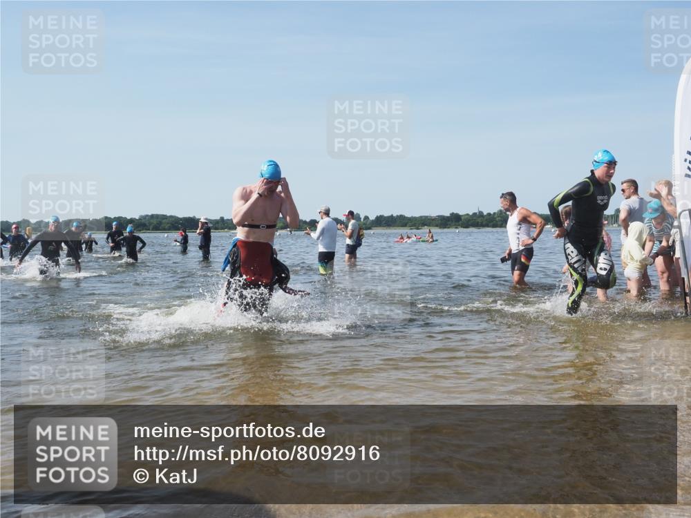 22.06.2025 - Viking Triathlon KatJ http://msf.ph/oto/8092916 22.06.2025 10:29:00 Schwimmen 7, 12, 15, 152, 200, 310, 384, 414, 443, 604, 628 meine-sportfotos.de