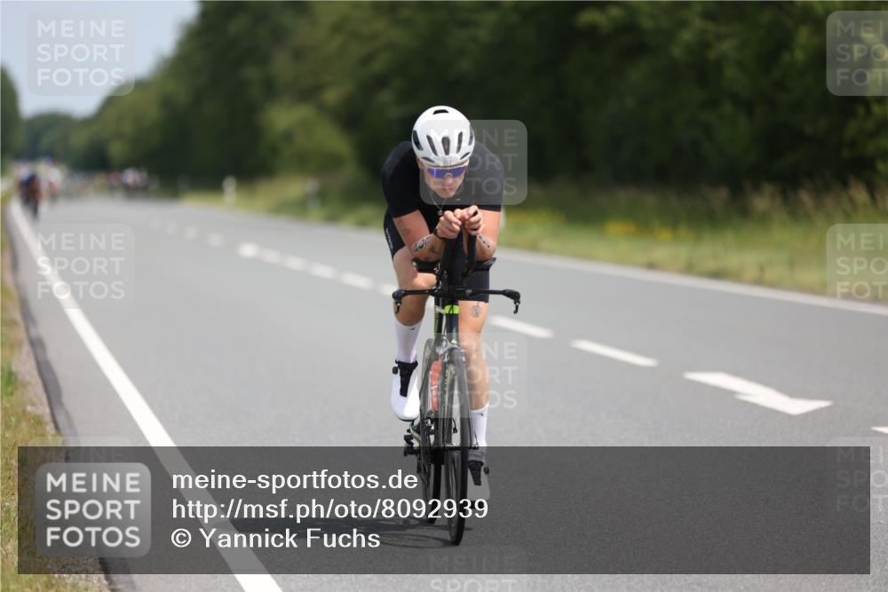 22.06.2025 - Viking Triathlon Yannick Fuchs http://msf.ph/oto/8092939 22.06.2025 11:55:35 Radfahren 8, 139, 203, 329, 479 meine-sportfotos.de