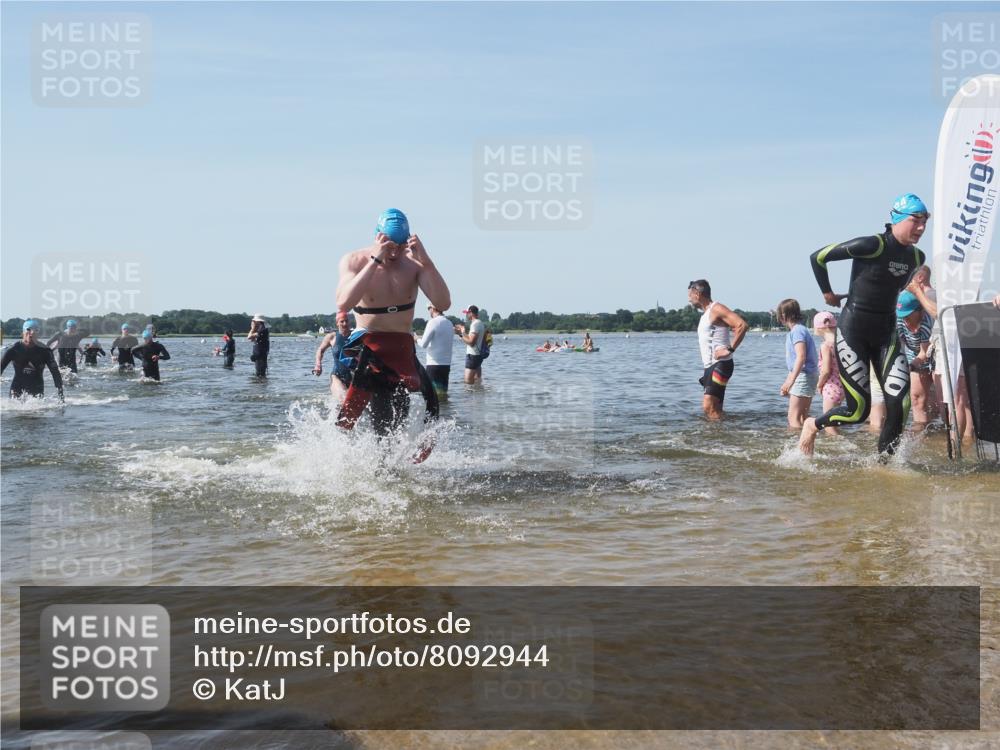 22.06.2025 - Viking Triathlon KatJ http://msf.ph/oto/8092944 22.06.2025 10:29:00 Schwimmen 7, 12, 15, 152, 200, 310, 384, 414, 443, 604, 628 meine-sportfotos.de