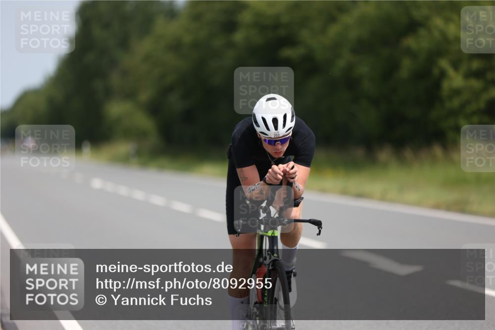 22.06.2025 - Viking Triathlon Yannick Fuchs http://msf.ph/oto/8092955 22.06.2025 11:55:36 Radfahren 8, 108, 139, 203, 329, 479 meine-sportfotos.de