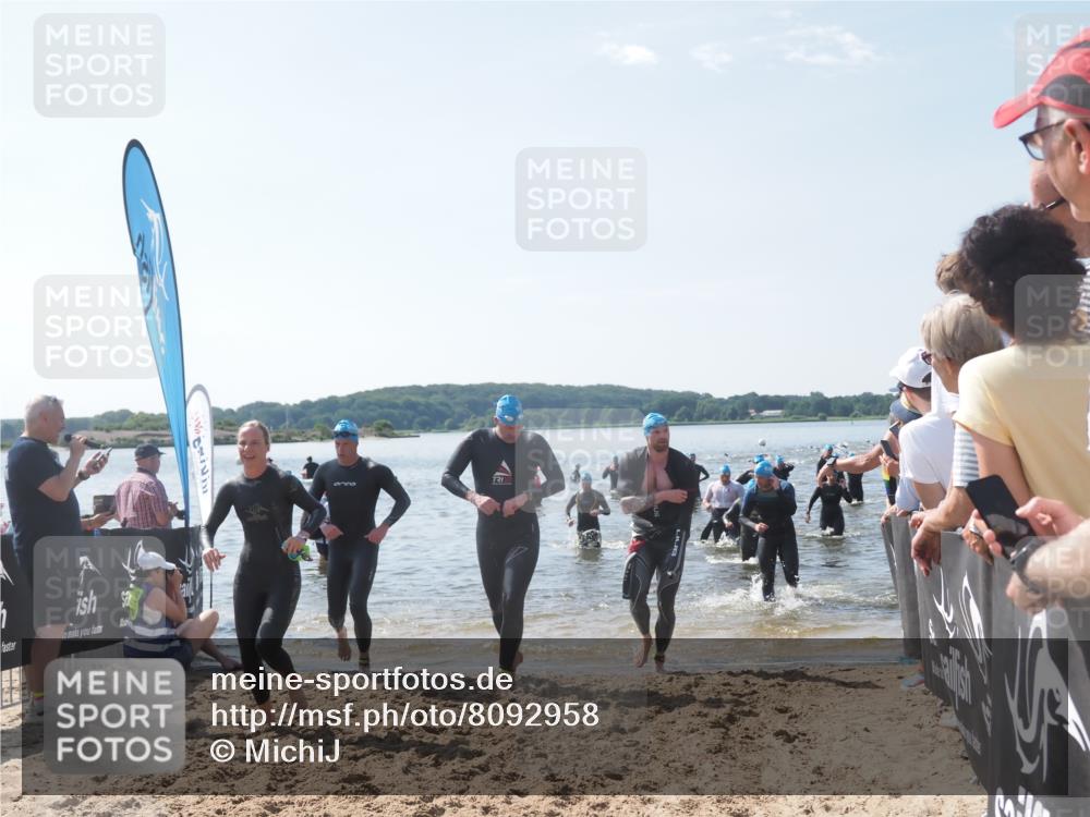 22.06.2025 - Viking Triathlon MichiJ http://msf.ph/oto/8092958 22.06.2025 10:39:25 Schwimmen 83, 93, 117, 138, 150, 182, 195, 238, 276, 298, 324, 337, 386, 474, 529, 536 meine-sportfotos.de