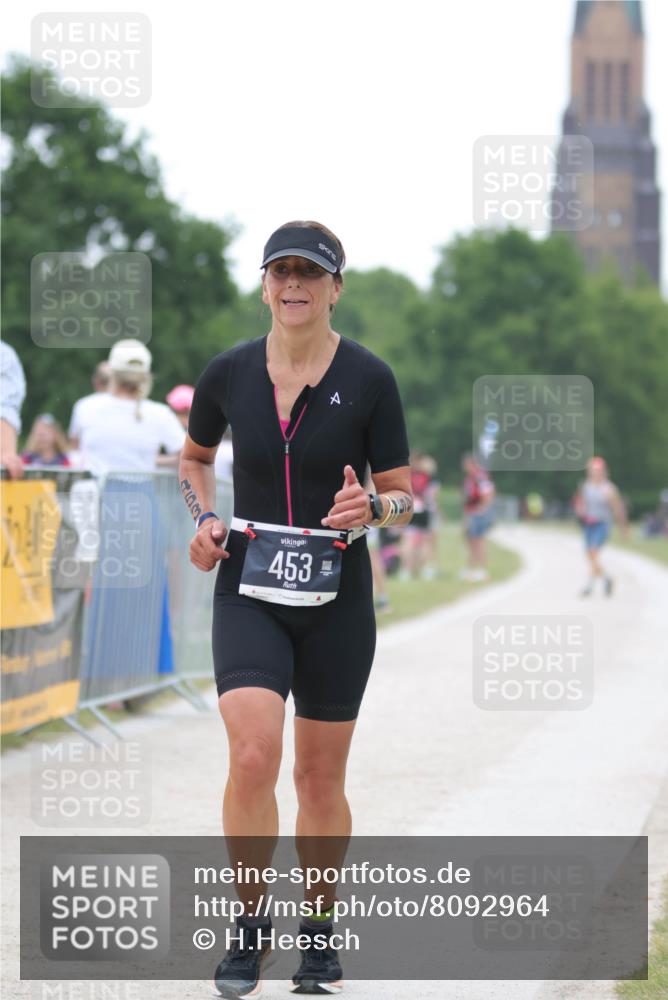 22.06.2025 - Viking Triathlon H.Heesch http://msf.ph/oto/8092964 22.06.2025 16:04:05 Laufen 55, 453 meine-sportfotos.de