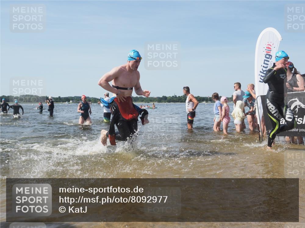 22.06.2025 - Viking Triathlon KatJ http://msf.ph/oto/8092977 22.06.2025 10:29:00 Schwimmen 7, 12, 15, 152, 200, 310, 384, 414, 443, 604, 628 meine-sportfotos.de