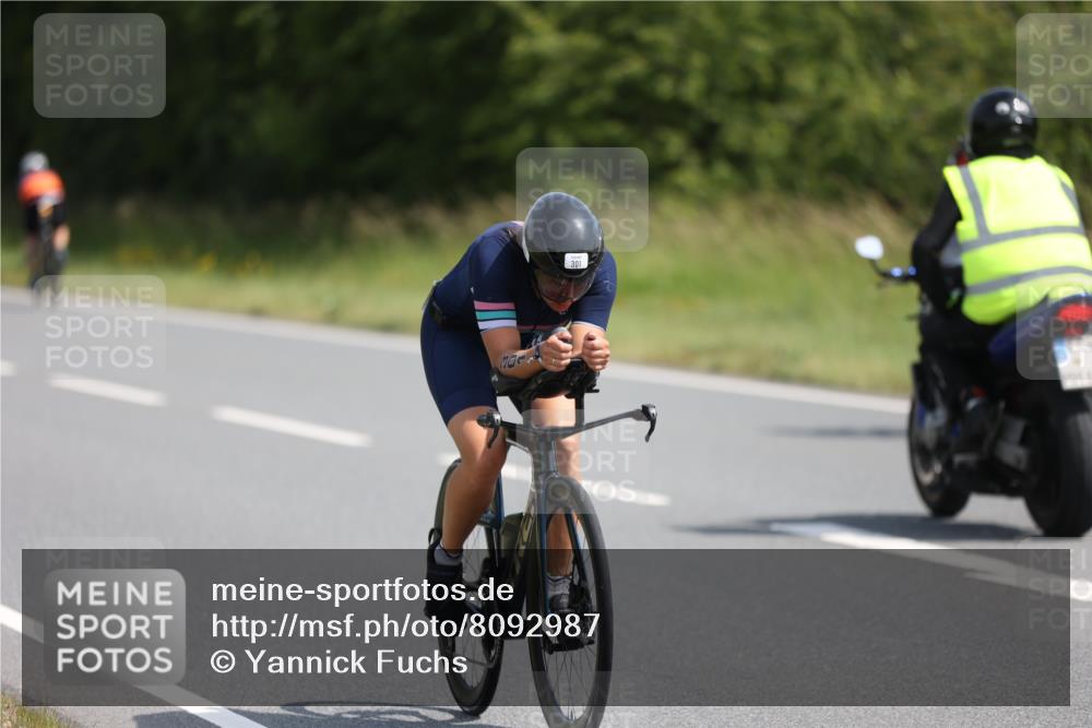 22.06.2025 - Viking Triathlon Yannick Fuchs http://msf.ph/oto/8092987 22.06.2025 11:16:29 Radfahren 301 meine-sportfotos.de