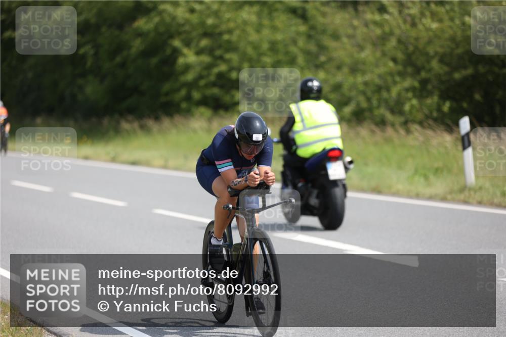 22.06.2025 - Viking Triathlon Yannick Fuchs http://msf.ph/oto/8092992 22.06.2025 11:16:30 Radfahren 301 meine-sportfotos.de