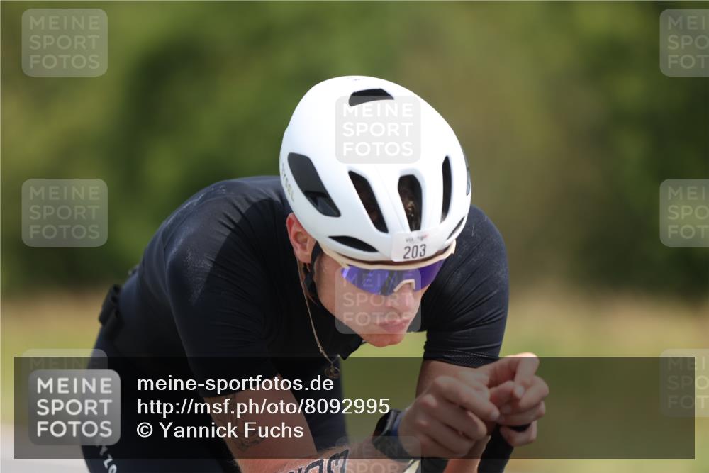 22.06.2025 - Viking Triathlon Yannick Fuchs http://msf.ph/oto/8092995 22.06.2025 11:55:37 Radfahren 108, 139, 203, 329, 478, 479 meine-sportfotos.de