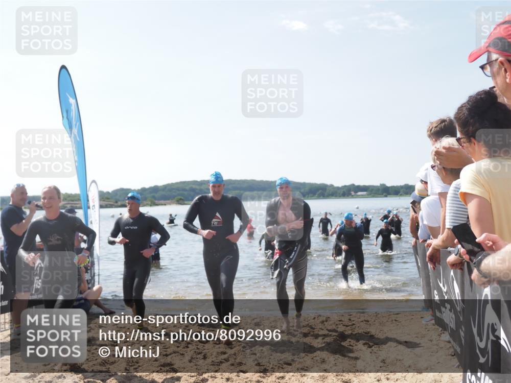 22.06.2025 - Viking Triathlon MichiJ http://msf.ph/oto/8092996 22.06.2025 10:39:26 Schwimmen 83, 93, 117, 138, 150, 182, 195, 238, 276, 298, 324, 337, 386, 474, 529, 536 meine-sportfotos.de