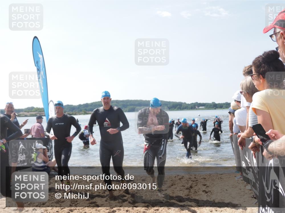 22.06.2025 - Viking Triathlon MichiJ http://msf.ph/oto/8093015 22.06.2025 10:39:26 Schwimmen 83, 93, 117, 138, 150, 182, 195, 238, 276, 298, 324, 337, 386, 474, 529, 536 meine-sportfotos.de