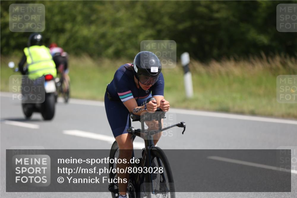 22.06.2025 - Viking Triathlon Yannick Fuchs http://msf.ph/oto/8093028 22.06.2025 11:16:30 Radfahren 301 meine-sportfotos.de