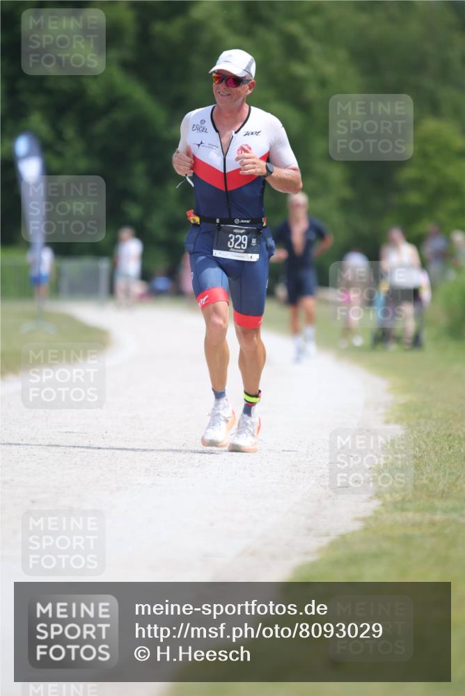 22.06.2025 - Viking Triathlon H.Heesch http://msf.ph/oto/8093029 22.06.2025 13:02:14 Laufen 203, 329 meine-sportfotos.de