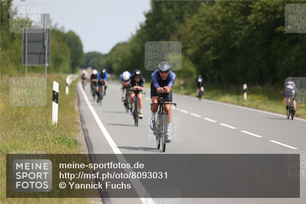 22.06.2025 - Viking Triathlon Yannick Fuchs http://msf.ph/oto/8093031 22.06.2025 11:55:45 Radfahren 28, 108, 141, 184, 352, 478, 519, 635, 660 meine-sportfotos.de