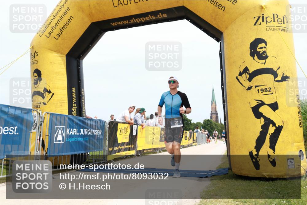 22.06.2025 - Viking Triathlon H.Heesch http://msf.ph/oto/8093032 22.06.2025 13:54:04 Laufen 121 meine-sportfotos.de