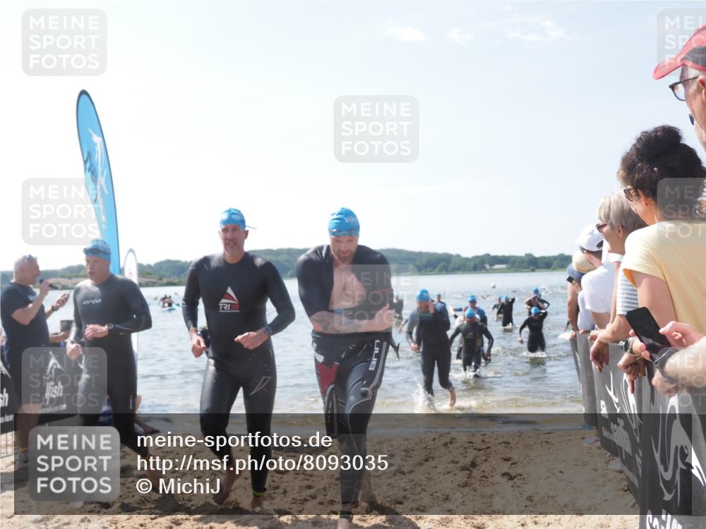 22.06.2025 - Viking Triathlon MichiJ http://msf.ph/oto/8093035 22.06.2025 10:39:27 Schwimmen 83, 93, 117, 138, 150, 182, 195, 238, 298, 324, 337, 386, 474, 529, 536 meine-sportfotos.de