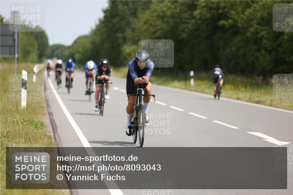 22.06.2025 - Viking Triathlon Yannick Fuchs http://msf.ph/oto/8093043 22.06.2025 11:55:46 Radfahren 28, 108, 141, 184, 352, 478, 519, 635, 660 meine-sportfotos.de