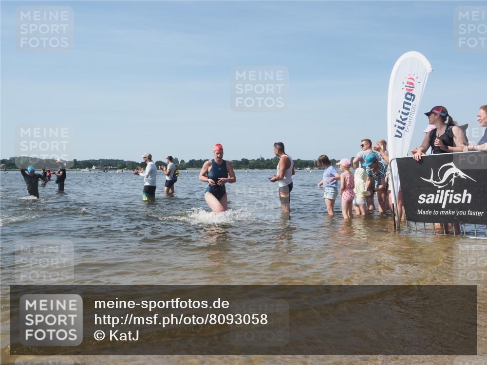 22.06.2025 - Viking Triathlon KatJ http://msf.ph/oto/8093058 22.06.2025 10:29:03 Schwimmen 7, 12, 152, 200, 310, 384, 414, 443, 458, 604, 628, 652 meine-sportfotos.de