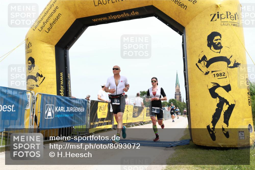 22.06.2025 - Viking Triathlon H.Heesch http://msf.ph/oto/8093072 22.06.2025 13:54:15 Laufen 11, 205, 608, 630 meine-sportfotos.de