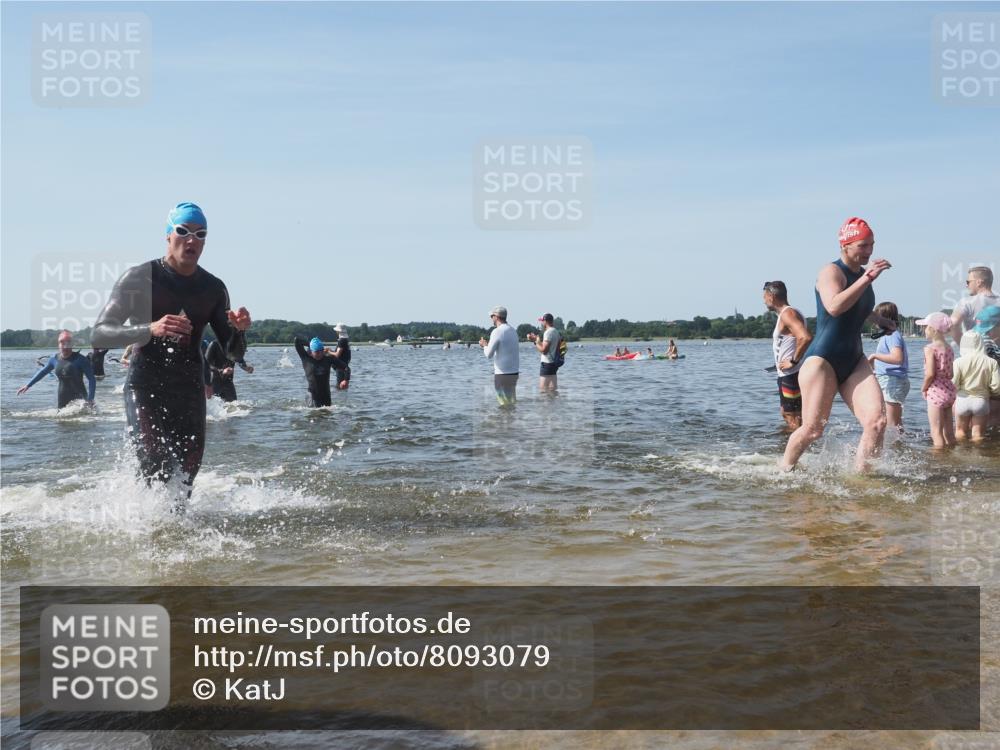 22.06.2025 - Viking Triathlon KatJ http://msf.ph/oto/8093079 22.06.2025 10:29:05 Schwimmen 7, 12, 152, 200, 310, 384, 443, 458, 604, 628, 652 meine-sportfotos.de