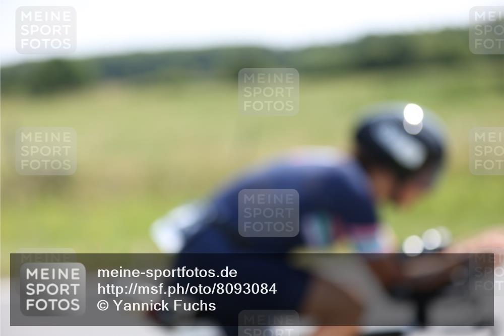22.06.2025 - Viking Triathlon Yannick Fuchs http://msf.ph/oto/8093084 22.06.2025 11:16:31 Radfahren 301 meine-sportfotos.de