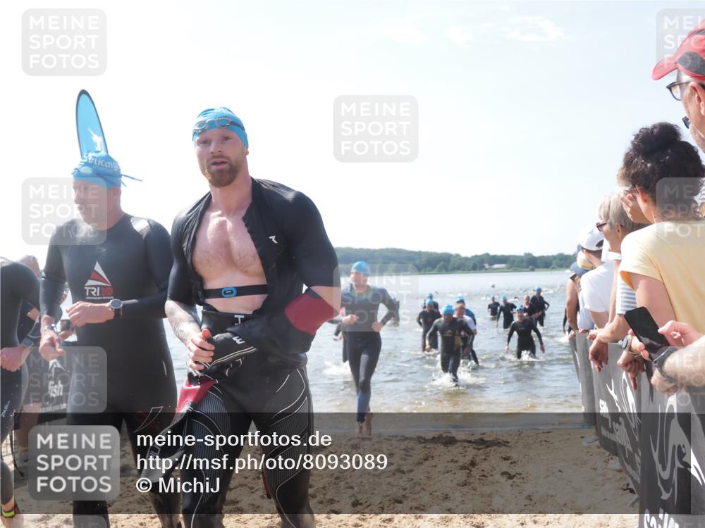22.06.2025 - Viking Triathlon MichiJ http://msf.ph/oto/8093089 22.06.2025 10:39:28 Schwimmen 83, 93, 117, 138, 150, 195, 238, 298, 324, 337, 474, 529 meine-sportfotos.de