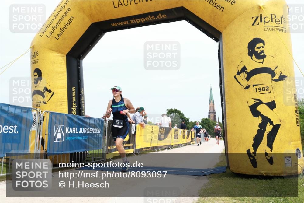 22.06.2025 - Viking Triathlon H.Heesch http://msf.ph/oto/8093097 22.06.2025 13:54:21 Laufen 11, 205, 531 meine-sportfotos.de