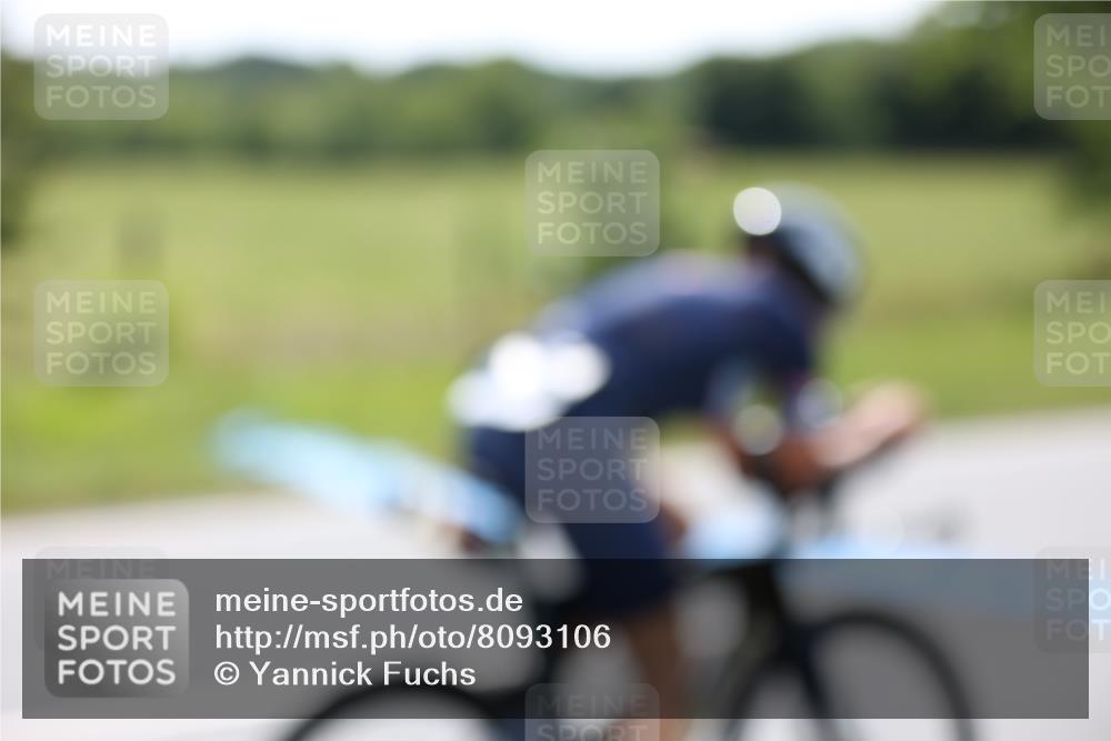 22.06.2025 - Viking Triathlon Yannick Fuchs http://msf.ph/oto/8093106 22.06.2025 11:16:31 Radfahren 301 meine-sportfotos.de