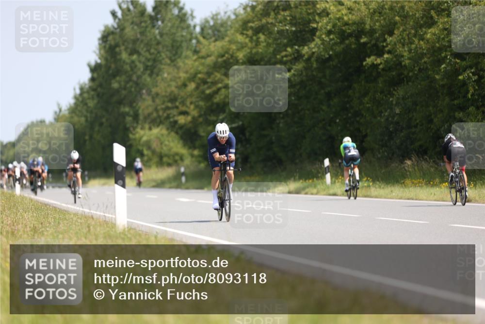 22.06.2025 - Viking Triathlon Yannick Fuchs http://msf.ph/oto/8093118 22.06.2025 11:17:46 Radfahren 166, 214, 521, 533, 549, 645 meine-sportfotos.de