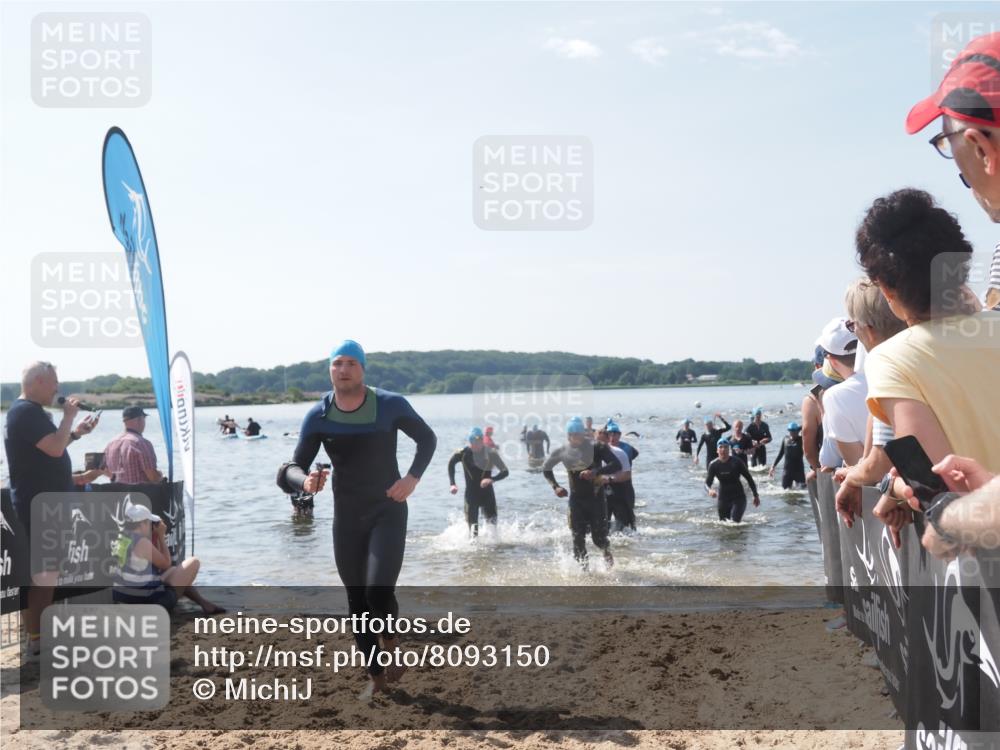 22.06.2025 - Viking Triathlon MichiJ http://msf.ph/oto/8093150 22.06.2025 10:39:29 Schwimmen 83, 86, 93, 117, 138, 150, 195, 238, 298, 324, 337, 474, 529 meine-sportfotos.de