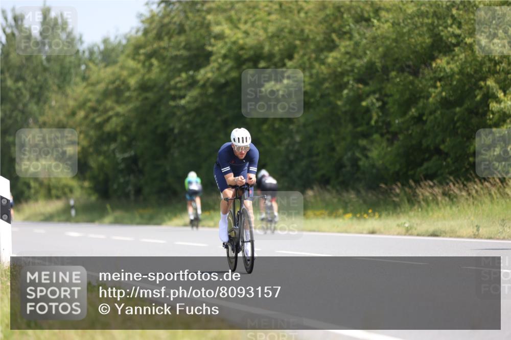 22.06.2025 - Viking Triathlon Yannick Fuchs http://msf.ph/oto/8093157 22.06.2025 11:17:47 Radfahren 166, 214, 464, 521, 533, 549, 645 meine-sportfotos.de