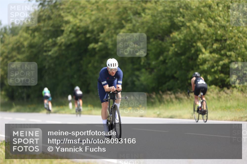 22.06.2025 - Viking Triathlon Yannick Fuchs http://msf.ph/oto/8093166 22.06.2025 11:17:47 Radfahren 166, 214, 464, 521, 533, 549, 645 meine-sportfotos.de