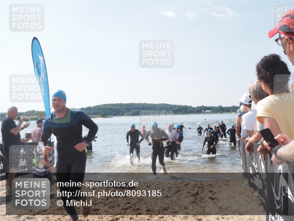 22.06.2025 - Viking Triathlon MichiJ http://msf.ph/oto/8093185 22.06.2025 10:39:30 Schwimmen 25, 83, 86, 93, 117, 138, 150, 195, 238, 244, 298, 324, 337, 474, 529 meine-sportfotos.de