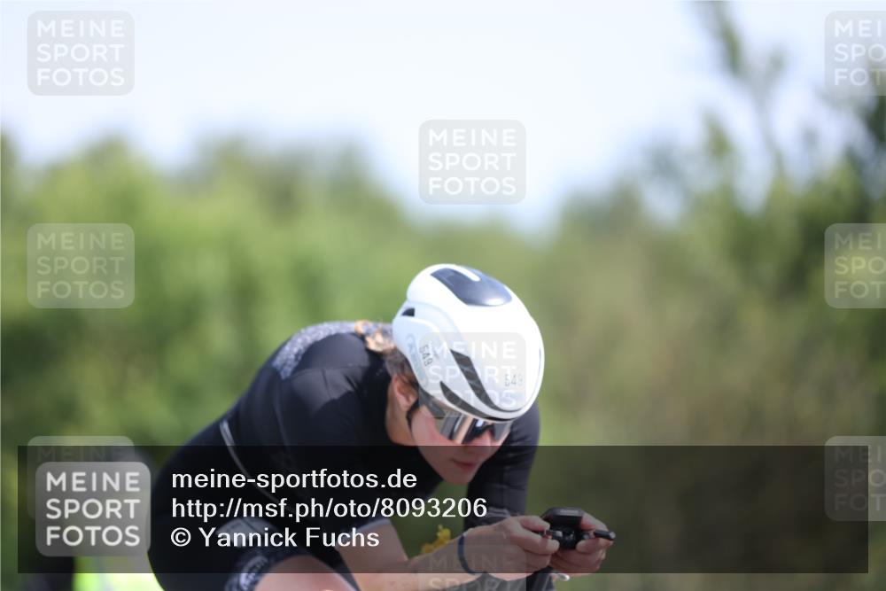 22.06.2025 - Viking Triathlon Yannick Fuchs http://msf.ph/oto/8093206 22.06.2025 11:17:54 Radfahren 5, 87, 166, 214, 229, 242, 243, 284, 294, 464, 486, 492, 533, 549 meine-sportfotos.de