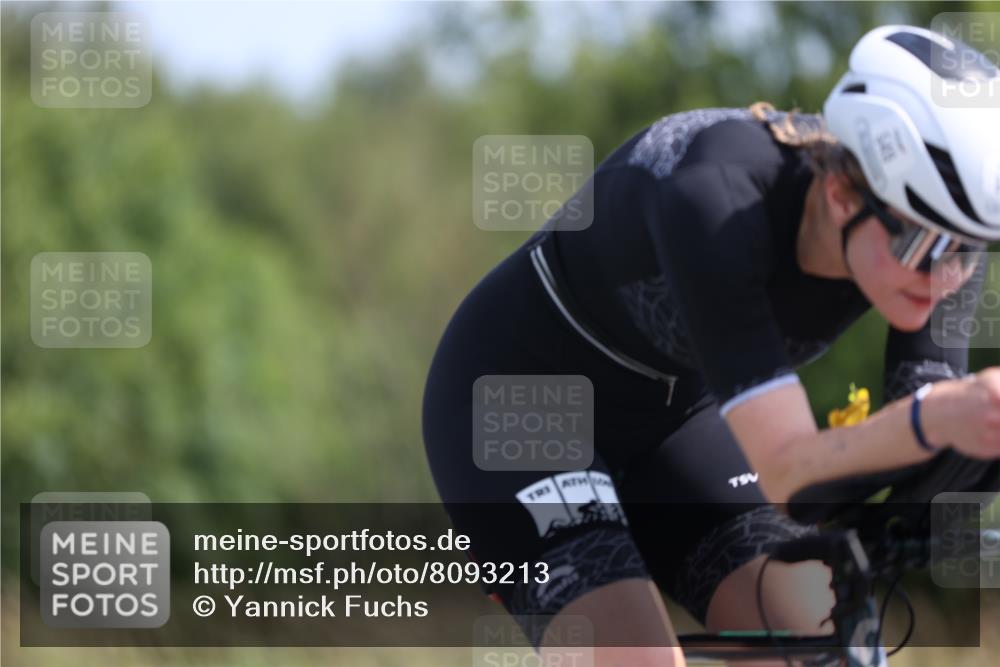 22.06.2025 - Viking Triathlon Yannick Fuchs http://msf.ph/oto/8093213 22.06.2025 11:17:54 Radfahren 5, 87, 166, 214, 229, 242, 243, 284, 294, 464, 486, 492, 533, 549 meine-sportfotos.de