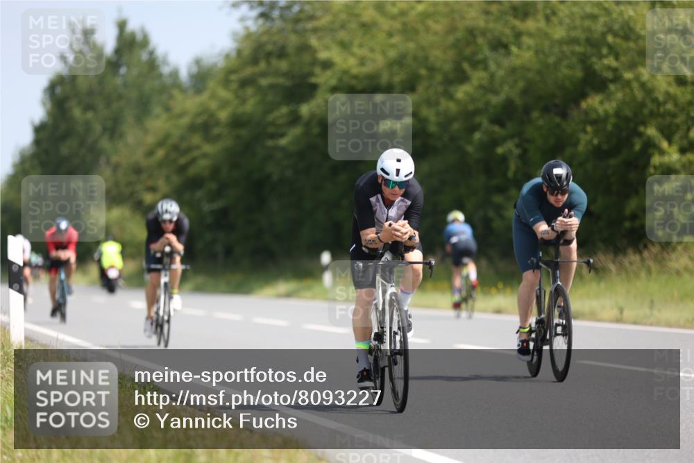 22.06.2025 - Viking Triathlon Yannick Fuchs http://msf.ph/oto/8093227 22.06.2025 11:18:00 Radfahren 5, 87, 193, 207, 214, 229, 242, 243, 284, 294, 429, 464, 486, 492 meine-sportfotos.de