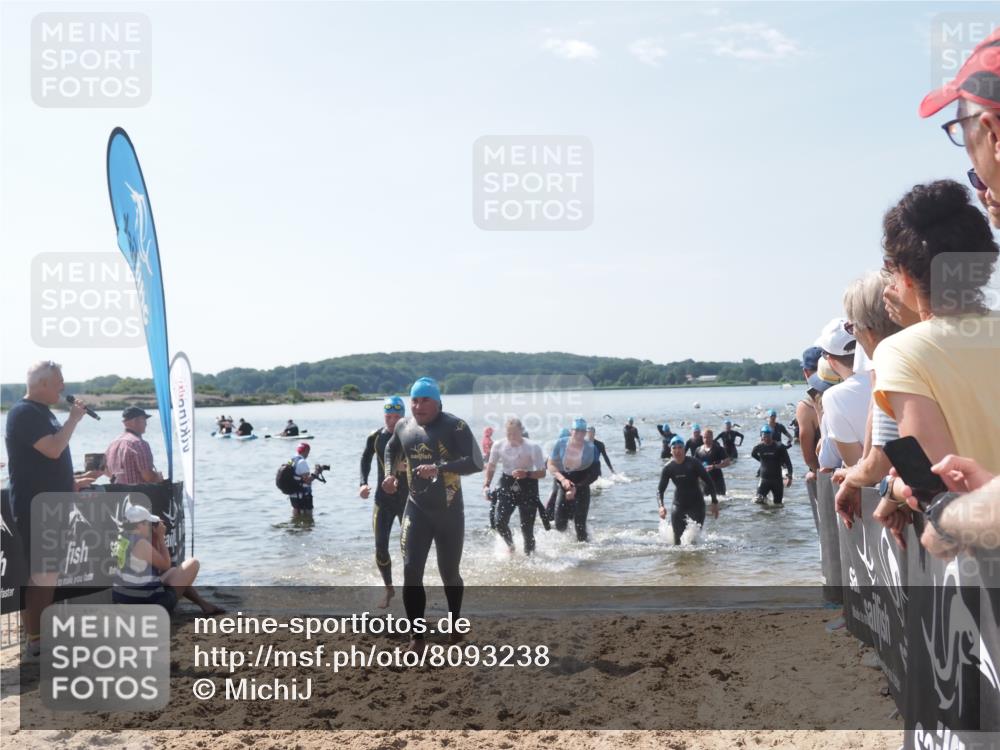 22.06.2025 - Viking Triathlon MichiJ http://msf.ph/oto/8093238 22.06.2025 10:39:31 Schwimmen 25, 83, 86, 93, 117, 138, 150, 195, 238, 244, 298, 324, 337, 474, 529 meine-sportfotos.de