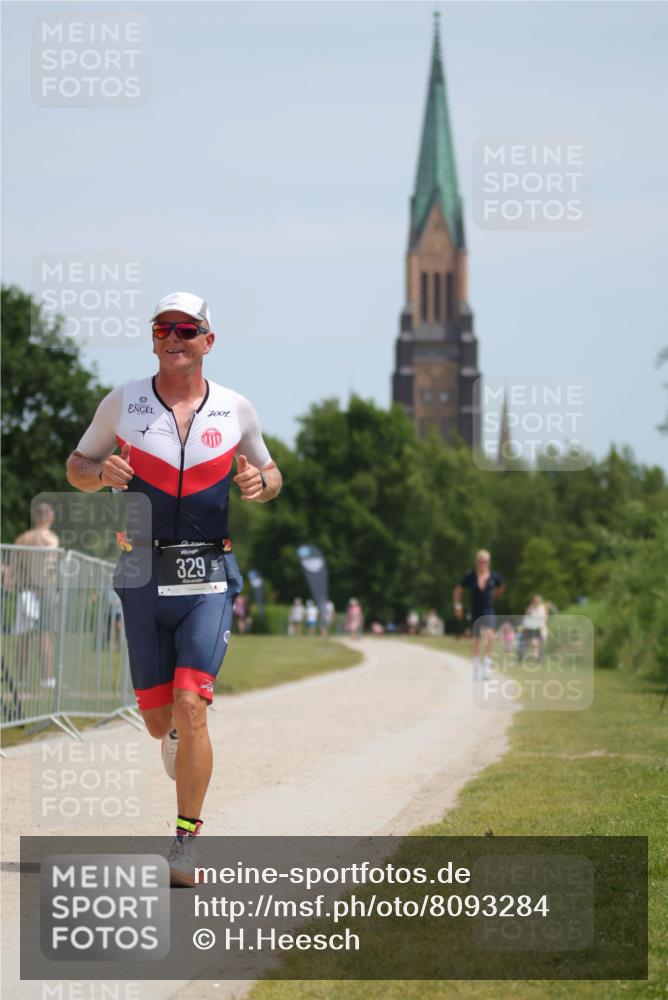 22.06.2025 - Viking Triathlon H.Heesch http://msf.ph/oto/8093284 22.06.2025 13:02:19 Laufen 329 meine-sportfotos.de