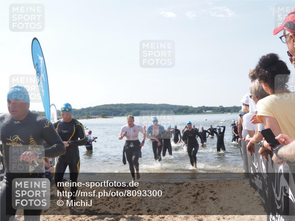 22.06.2025 - Viking Triathlon MichiJ http://msf.ph/oto/8093300 22.06.2025 10:39:33 Schwimmen 25, 29, 83, 86, 93, 117, 138, 150, 195, 244, 298, 324, 337, 474, 529 meine-sportfotos.de