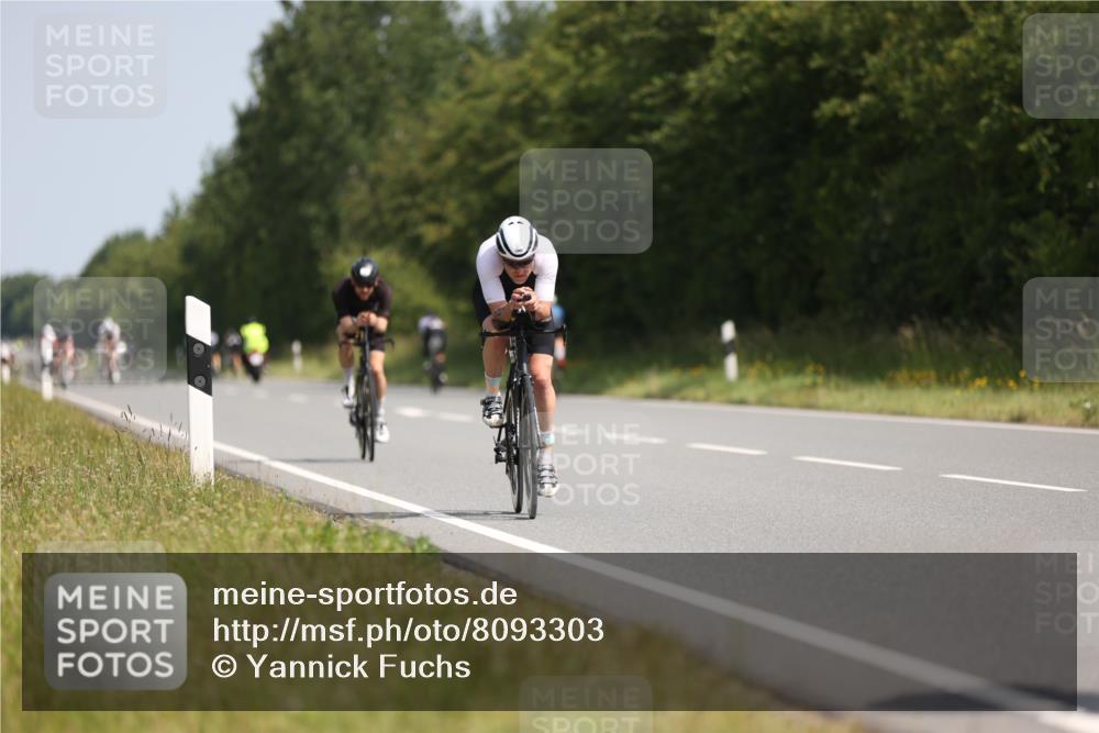 22.06.2025 - Viking Triathlon Yannick Fuchs http://msf.ph/oto/8093303 22.06.2025 11:18:04 Radfahren 87, 193, 206, 207, 242, 284, 294, 429, 492 meine-sportfotos.de