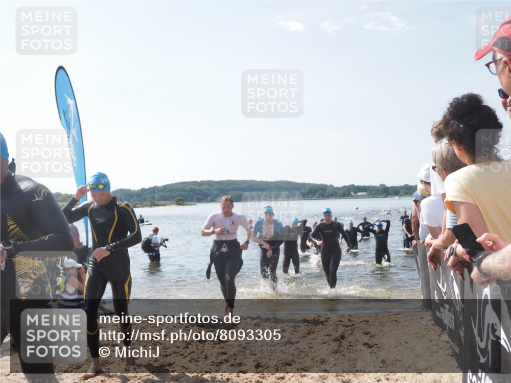 22.06.2025 - Viking Triathlon MichiJ http://msf.ph/oto/8093305 22.06.2025 10:39:33 Schwimmen 25, 29, 83, 86, 93, 117, 138, 150, 195, 244, 298, 324, 337, 474, 529 meine-sportfotos.de
