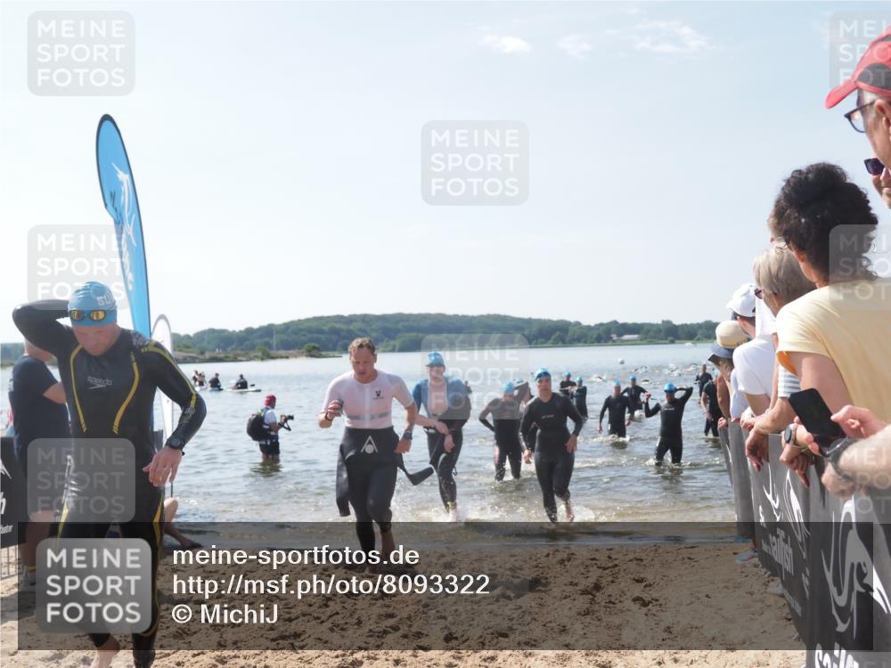 22.06.2025 - Viking Triathlon MichiJ http://msf.ph/oto/8093322 22.06.2025 10:39:34 Schwimmen 25, 29, 86, 93, 117, 138, 150, 195, 244, 298, 324, 337, 474, 529 meine-sportfotos.de