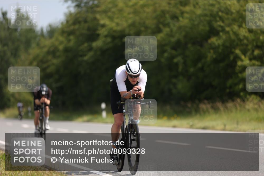 22.06.2025 - Viking Triathlon Yannick Fuchs http://msf.ph/oto/8093328 22.06.2025 11:18:05 Radfahren 87, 193, 206, 207, 284, 429, 492 meine-sportfotos.de