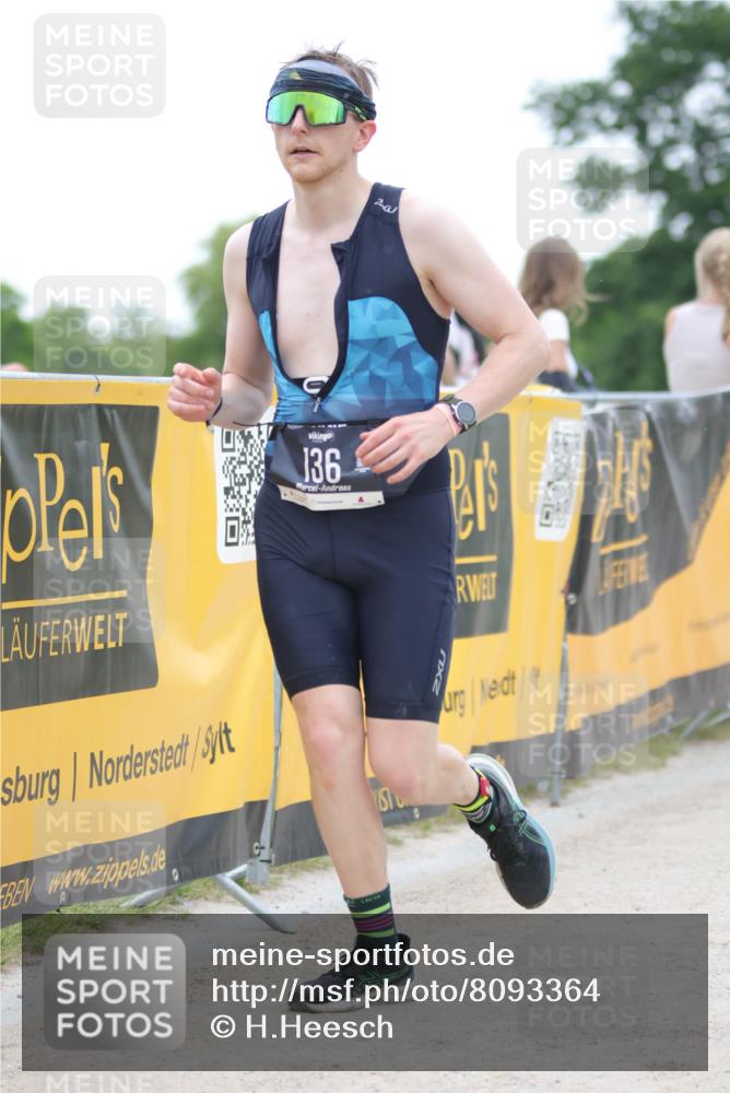 22.06.2025 - Viking Triathlon H.Heesch http://msf.ph/oto/8093364 22.06.2025 16:05:23 Laufen 136 meine-sportfotos.de