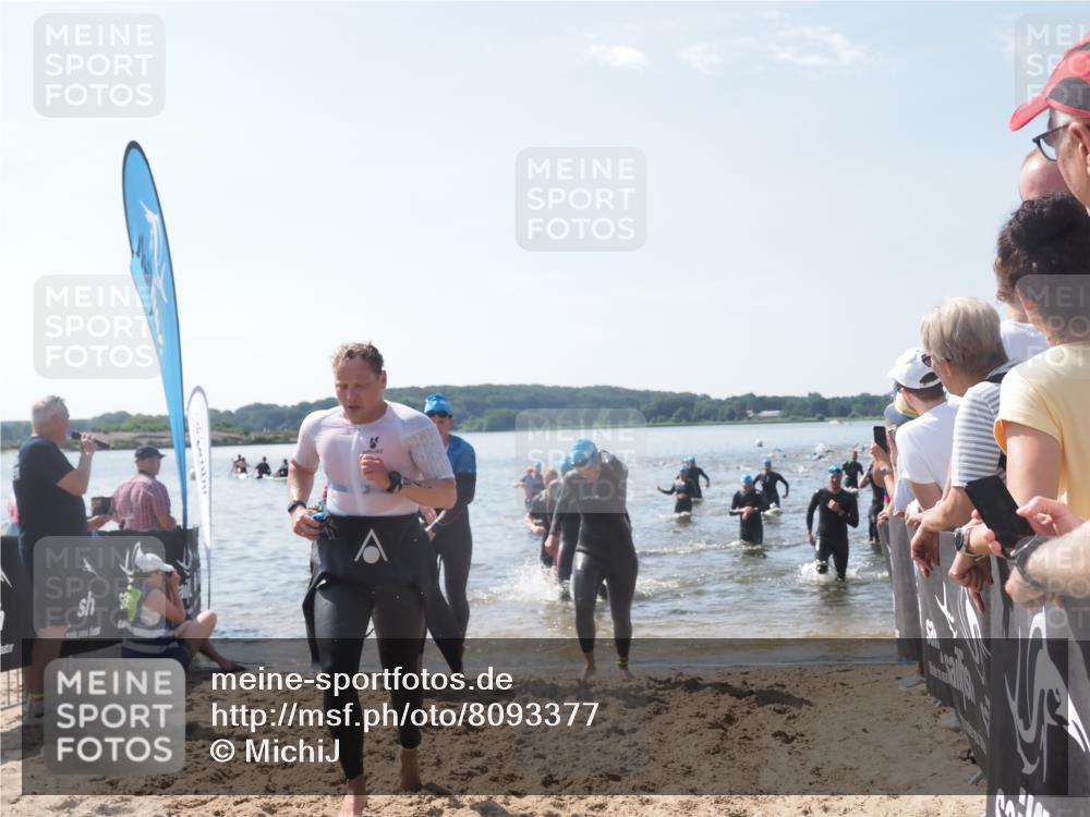 22.06.2025 - Viking Triathlon MichiJ http://msf.ph/oto/8093377 22.06.2025 10:39:35 Schwimmen 25, 29, 86, 93, 117, 138, 150, 244, 298, 324, 337, 474, 529 meine-sportfotos.de