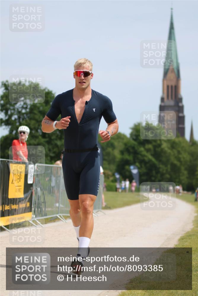 22.06.2025 - Viking Triathlon H.Heesch http://msf.ph/oto/8093385 22.06.2025 13:02:29 Laufen 229 meine-sportfotos.de