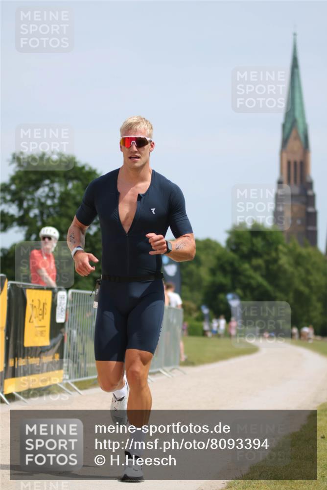 22.06.2025 - Viking Triathlon H.Heesch http://msf.ph/oto/8093394 22.06.2025 13:02:29 Laufen 229 meine-sportfotos.de