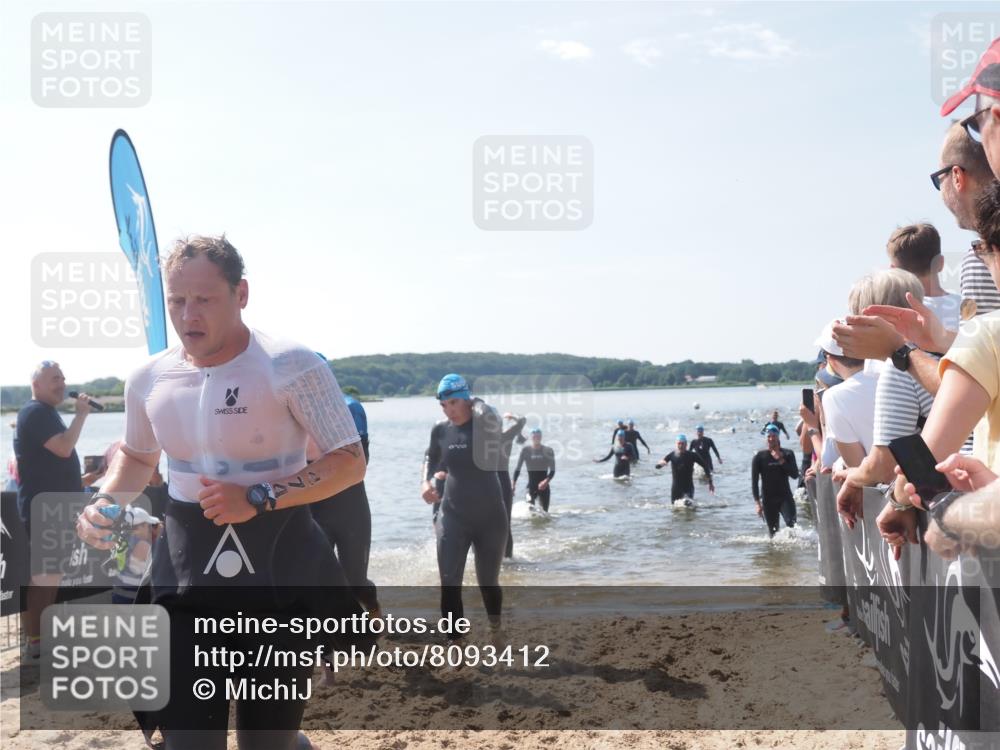 22.06.2025 - Viking Triathlon MichiJ http://msf.ph/oto/8093412 22.06.2025 10:39:36 Schwimmen 25, 29, 86, 93, 117, 138, 150, 244, 298, 324, 337, 423, 474, 529 meine-sportfotos.de