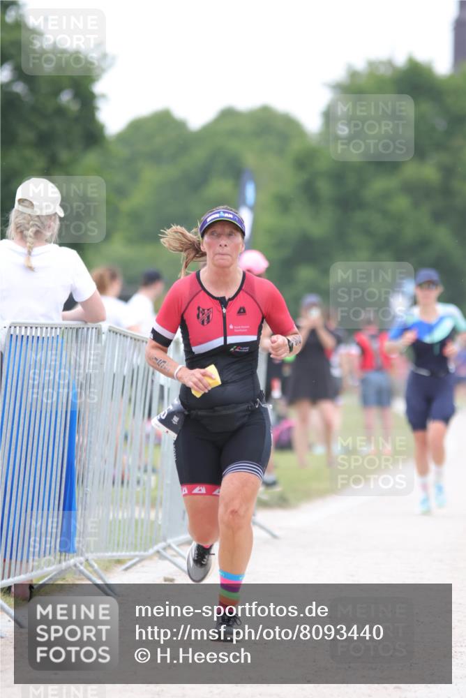 22.06.2025 - Viking Triathlon H.Heesch http://msf.ph/oto/8093440 22.06.2025 16:05:37 Laufen 123, 155 meine-sportfotos.de