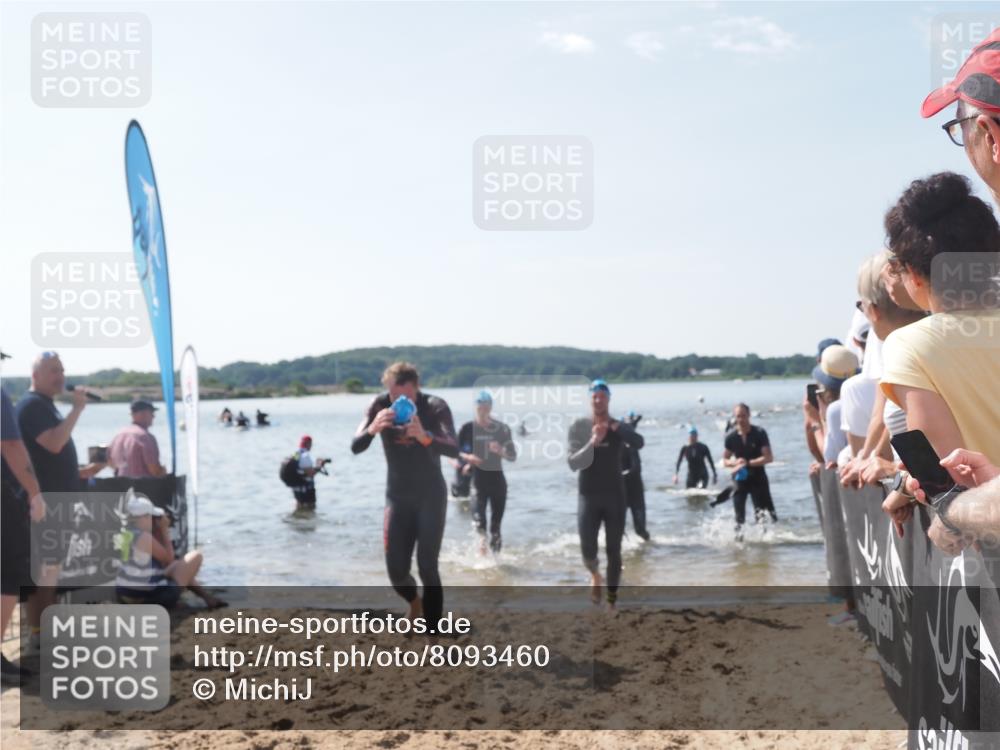 22.06.2025 - Viking Triathlon MichiJ http://msf.ph/oto/8093460 22.06.2025 10:39:40 Schwimmen 25, 29, 86, 93, 117, 138, 150, 244, 337, 423, 518, 529 meine-sportfotos.de